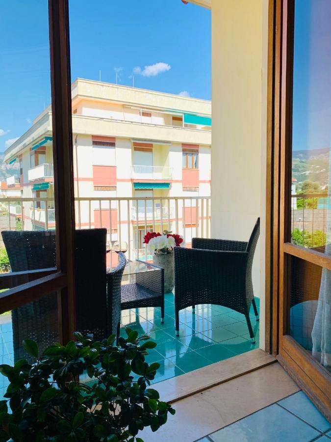 Sorrento Moon Apartment ภายนอก รูปภาพ