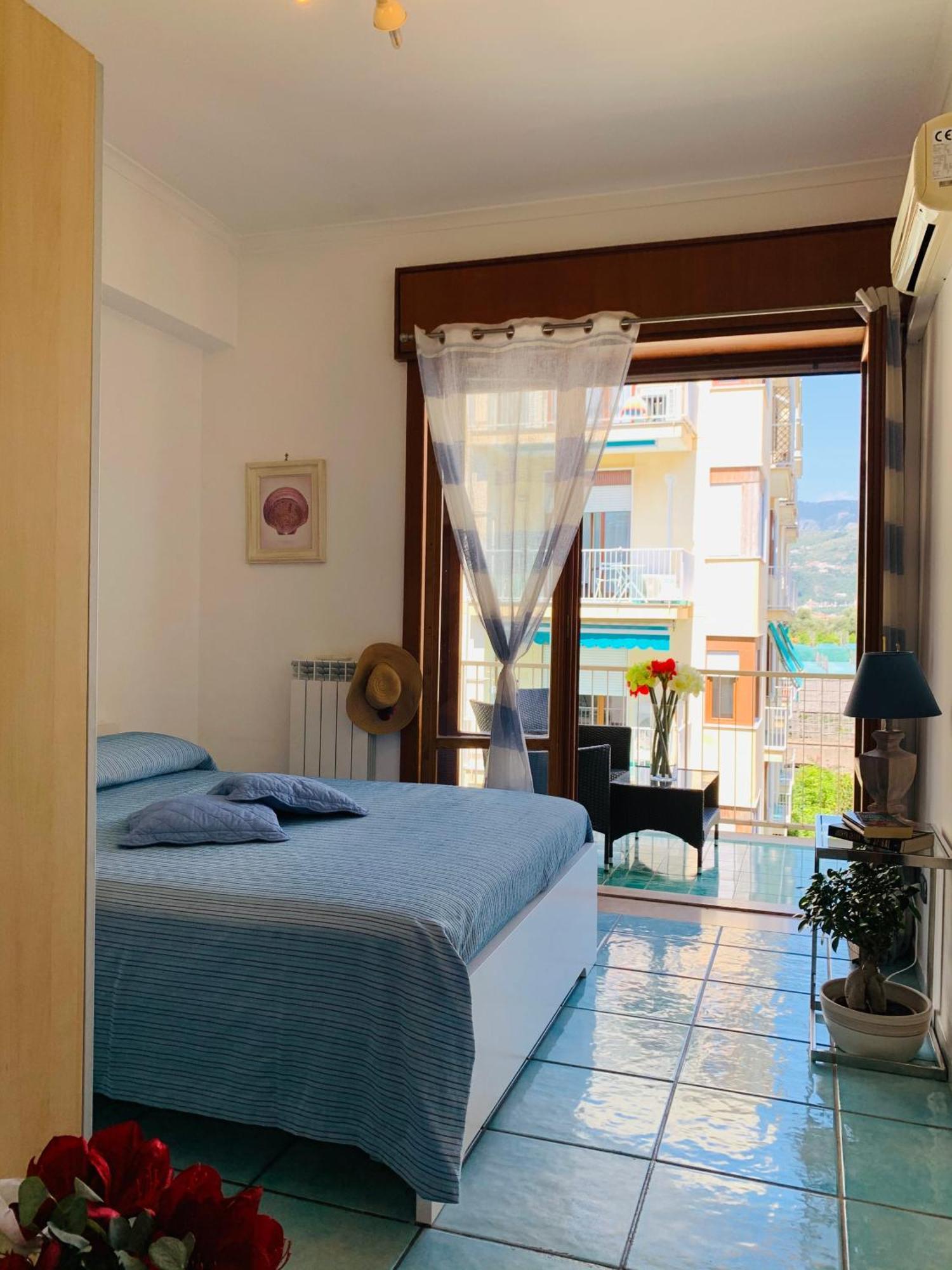 Sorrento Moon Apartment ภายนอก รูปภาพ